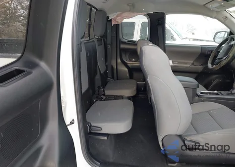 2021 Toyota Tacoma Sr z USA, uszkodzony, nr VIN 3TYRX5GN7MT028872